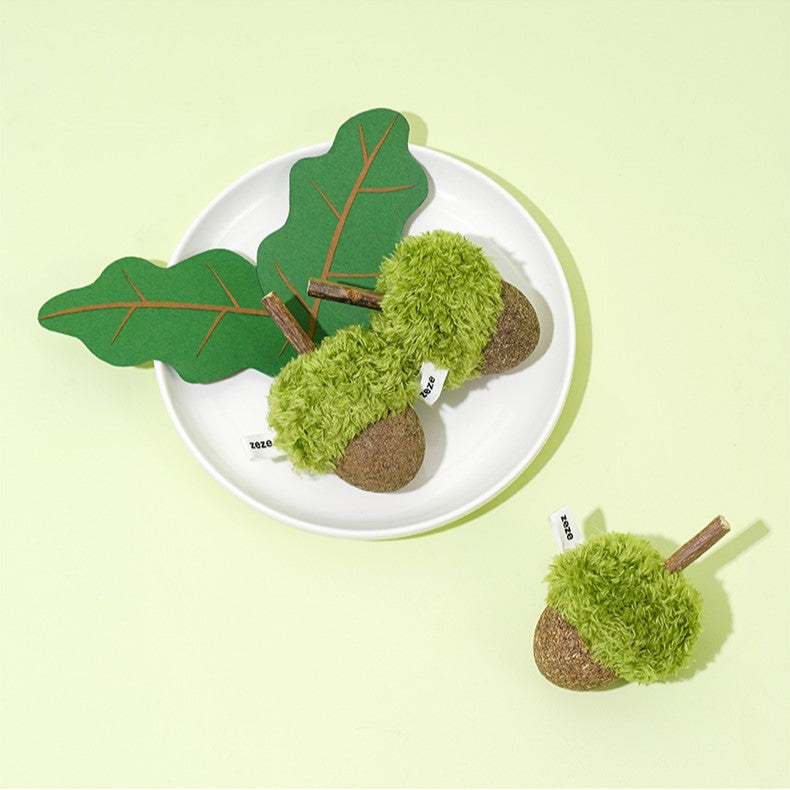 Zeze Acorn Fruit Cat Toy with Catnip