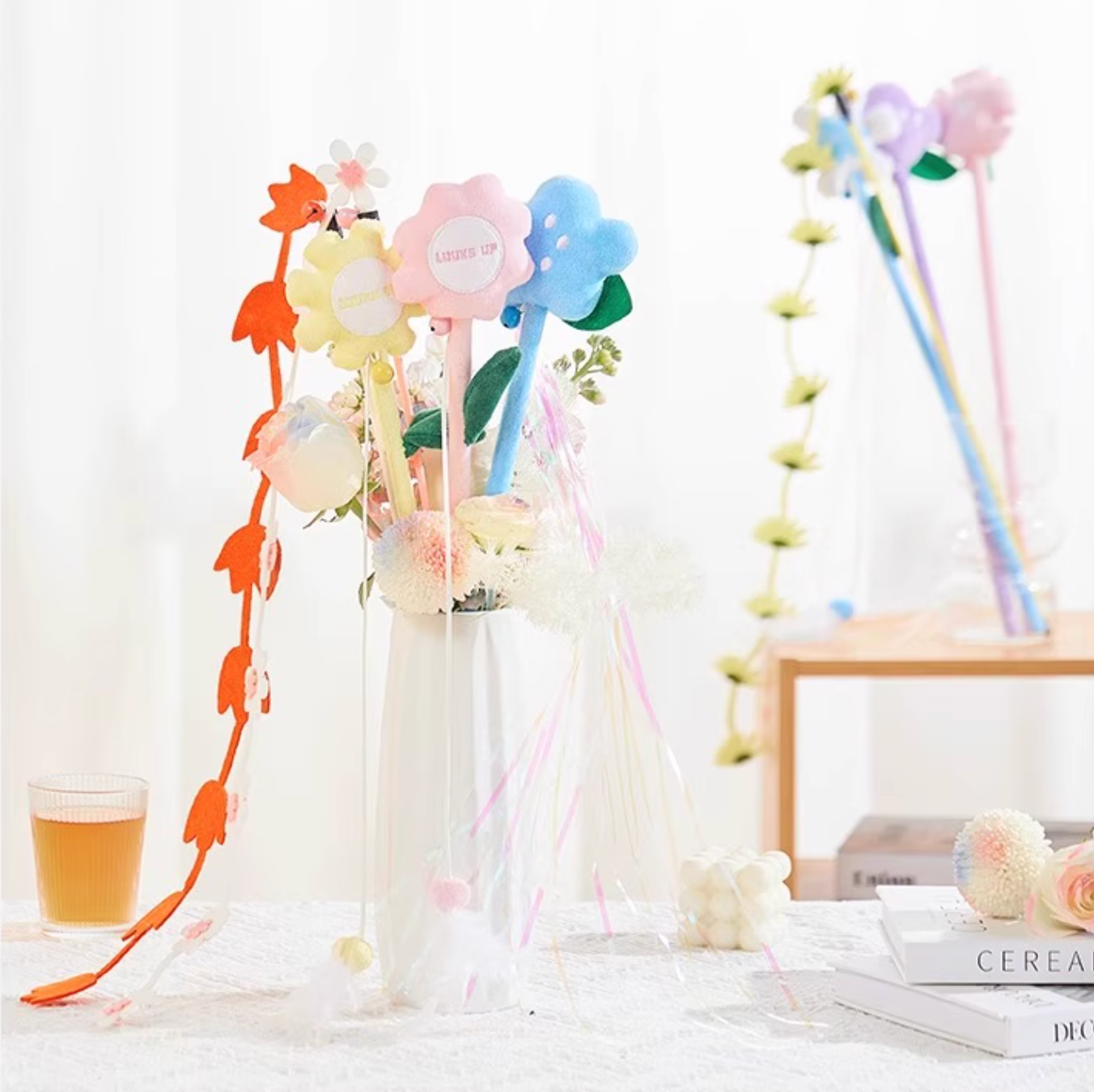 Luuks Up Cat Flower Teaser Wand Set - Maokids Pet