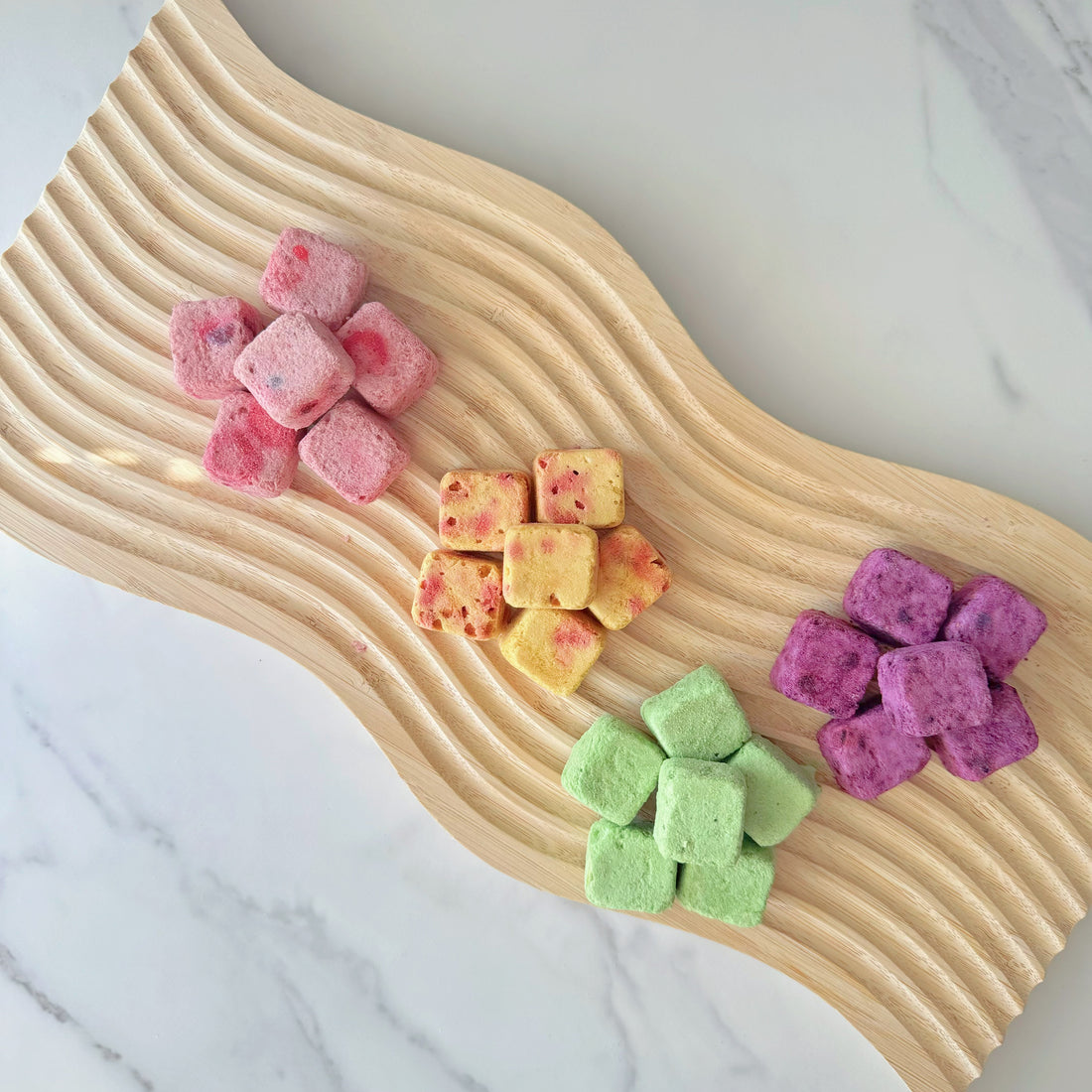 Loopypaws Crispy Goat Yogurt Treats For Cat & Dog - Pumpkin & Strawberry - 30g - Maokids Pet