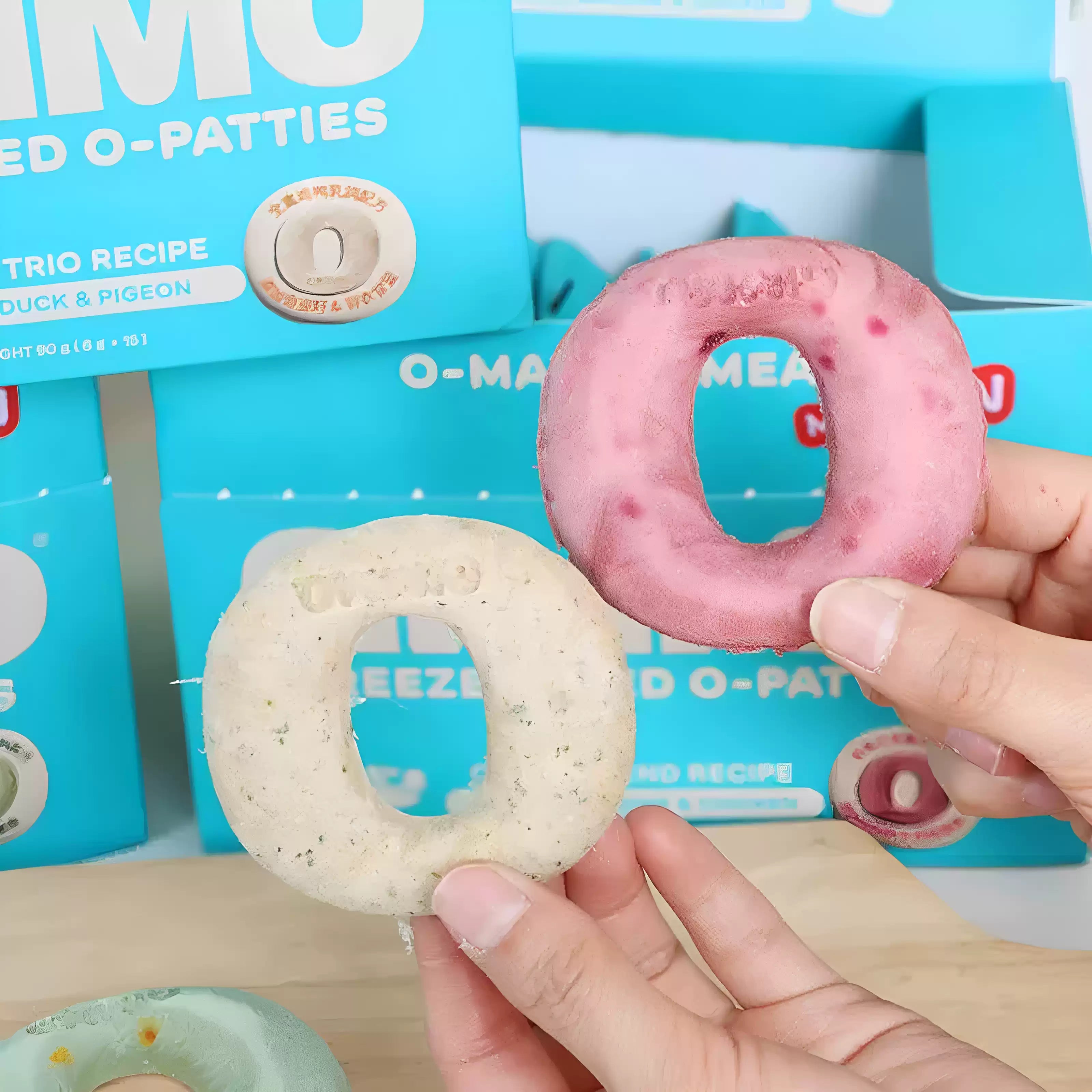 Gimmo Salmon & Chicken Recipe Freeze-Dried O-Bites For Cat - Maokids Pet