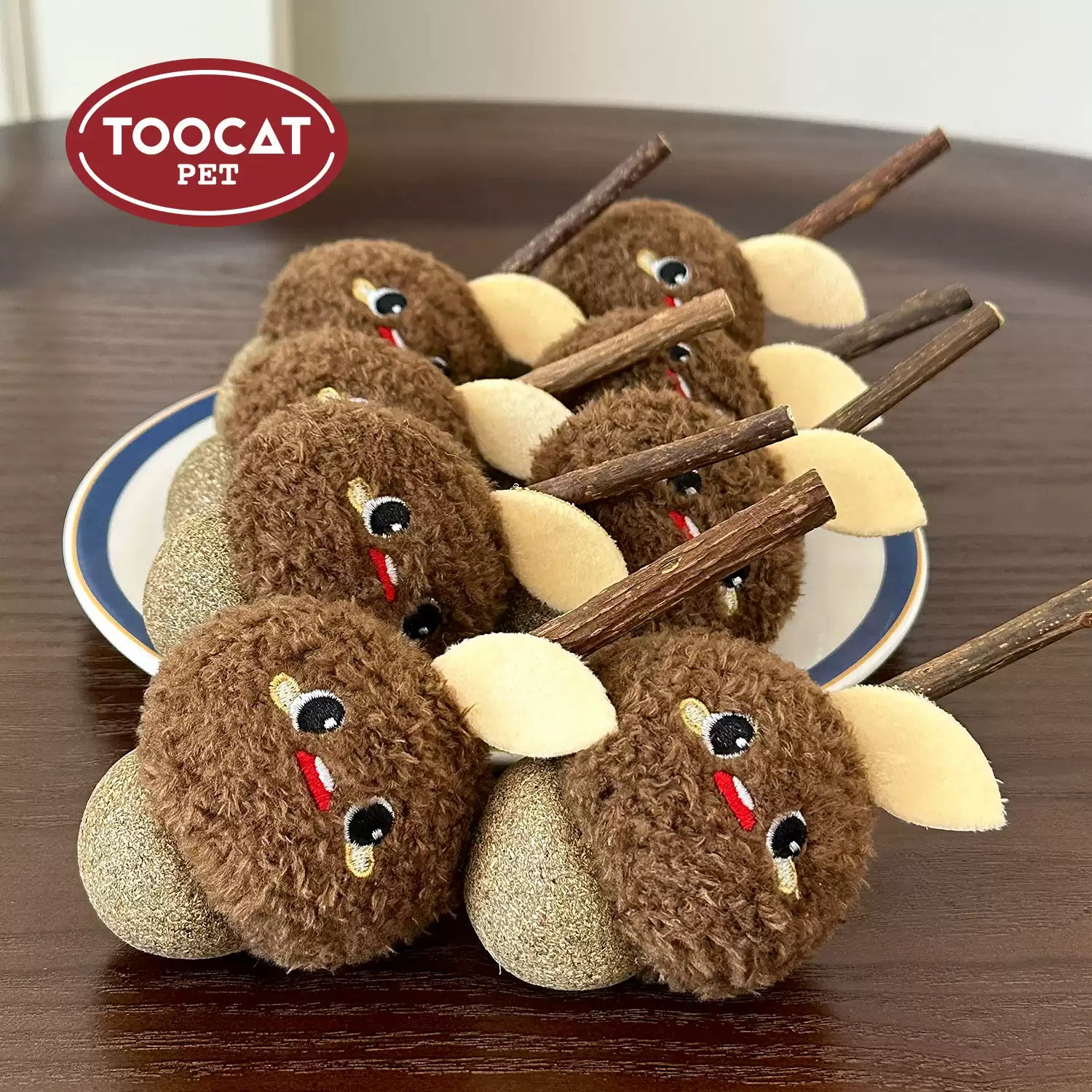 TOOCAT Hazelnut Shaped Cat Chew Toy with Matatabi Stick
