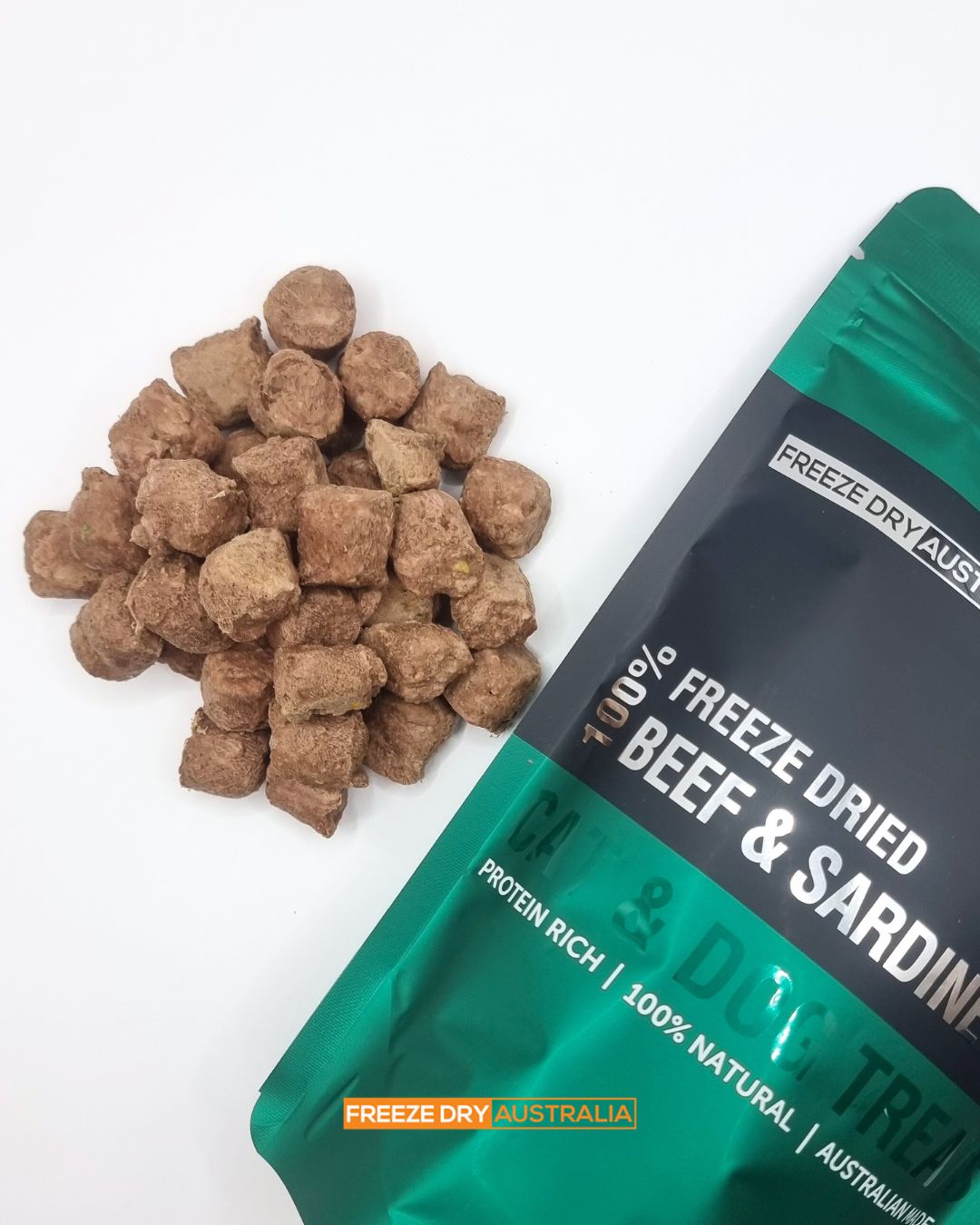 Freeze-Dry Australia's Beef & Sardine Ball Treats For Dog & Cat - 100g