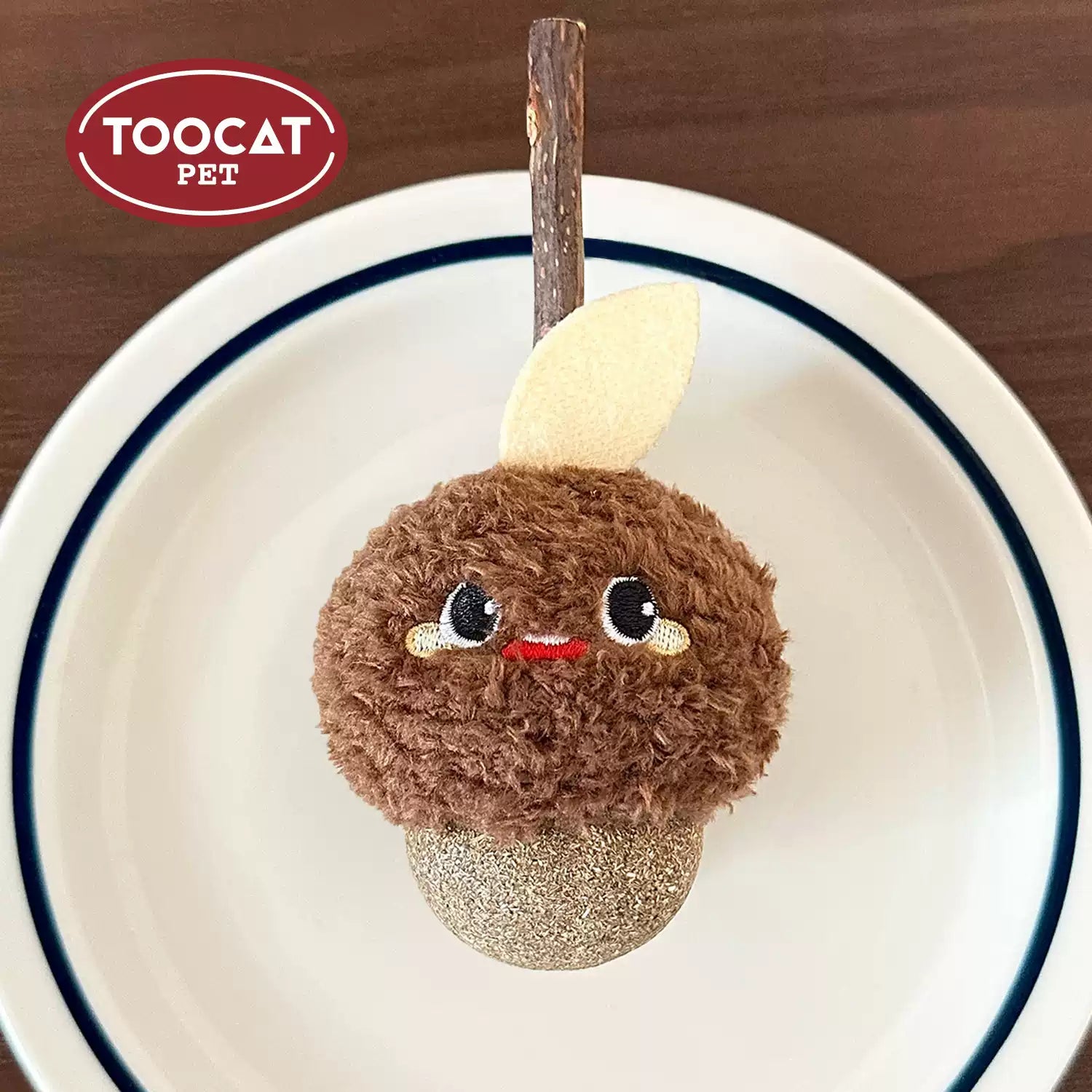 TOOCAT Hazelnut Shaped Cat Chew Toy with Matatabi Stick