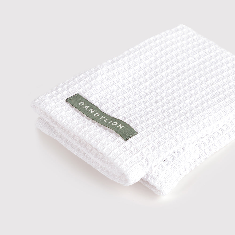 Dandylion Paw Towel - White