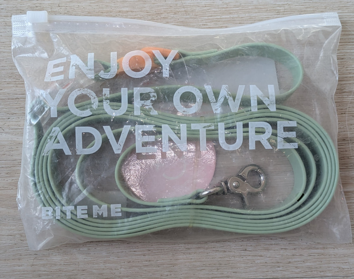 Bite Me Hands-free Waterproof Leash